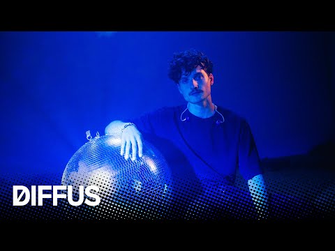 PaulWetz – Ode An Den Bass (Day & Night Session) | DIFFUS