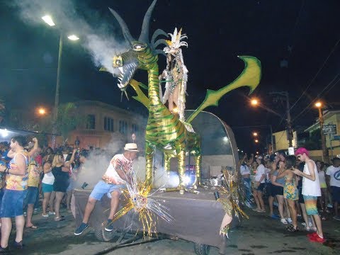 Carnaval de Ouro Fino atrai milhares de foliões