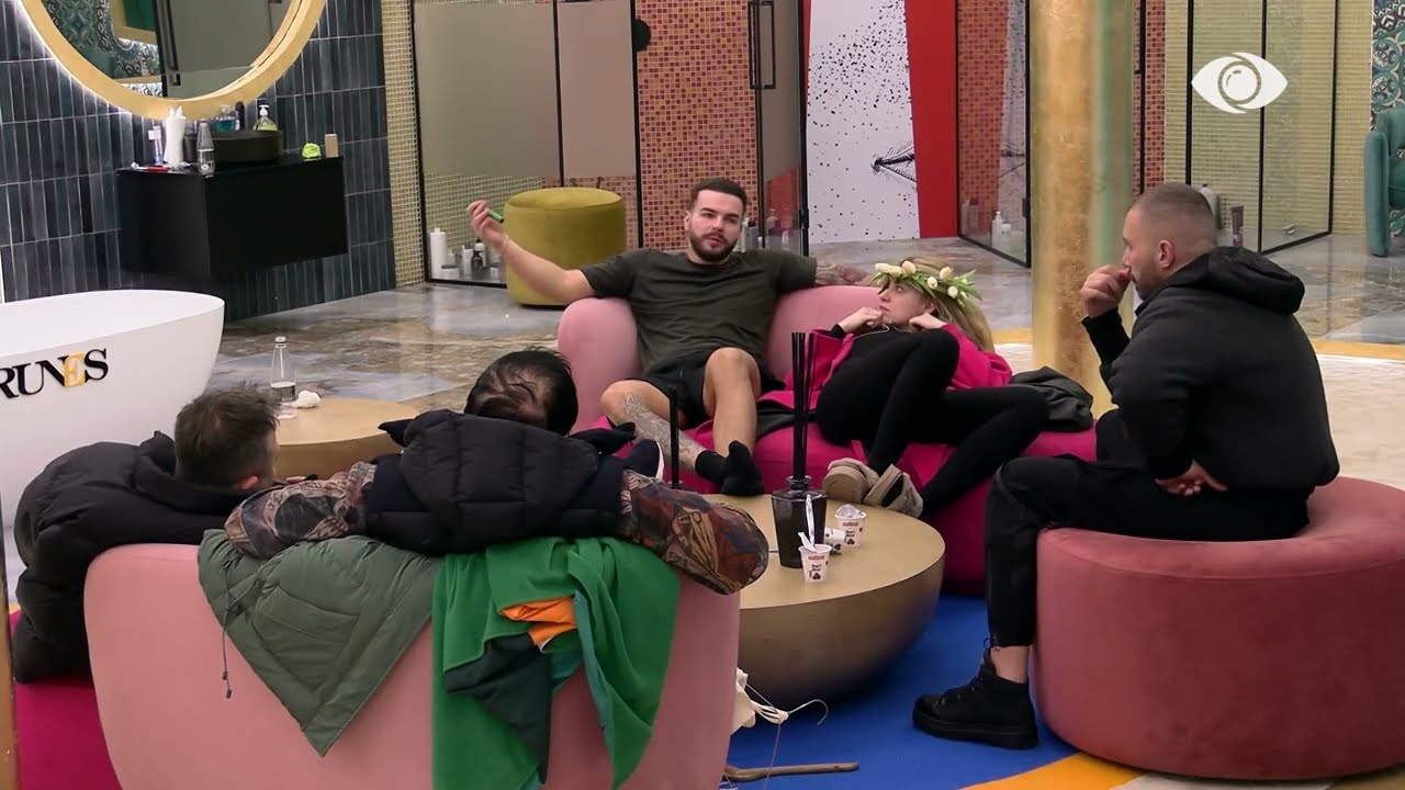 “Kisha lënë diçka mes të brendshmeve”/ Romeo: Nëse ma kanë marrë, do bëj namin