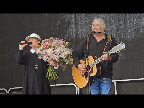 Petra Černocká - Svatební - Den medu 2025, zámek Liblice