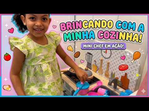 BRINCANDO DE FAZER COMIDA com meu boneco Beijamin