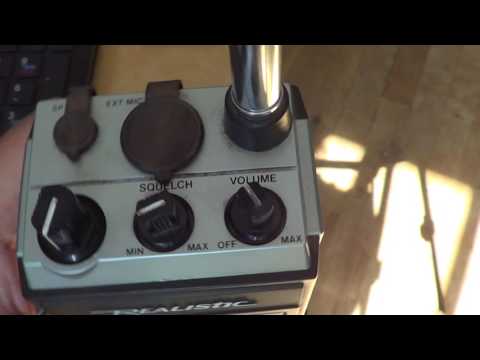 Quick look at Vintage Realistic TRC 216 40 channels CB Transceiver