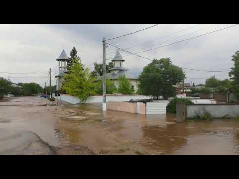 Mediafax 04 Iunie - Prăpăd în ţară: Peste 100 de localităţi, sub ape