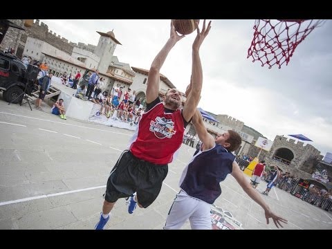 古堡內的街球比賽--佐治亞州巖城紅牛王 (Streetball tournament inside old fortress - Red Bull King of The Rock Georgia)