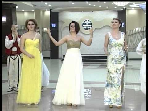 Motrat Bushi - Xhirimet e Vitit te Ri 2013