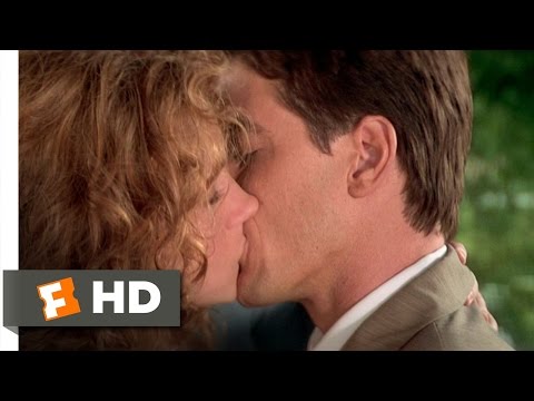 My Best Friend's Wedding (6/7) Movie CLIP - Choose Me (1997) HD