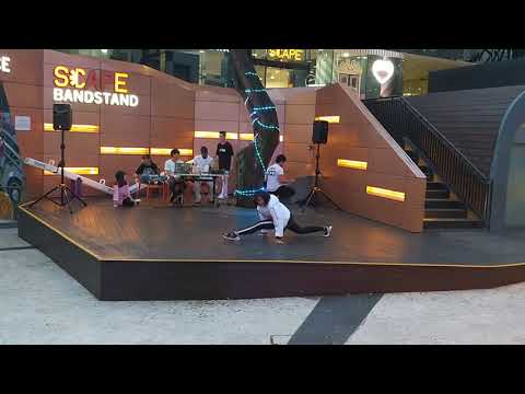 KPOP Dance Off Vol 106: K.A.R.D - Hola Hola