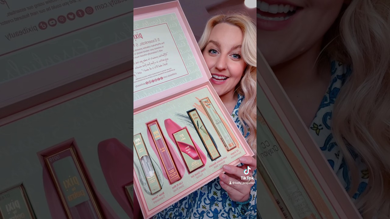 ALL OF MY FAVS!!! Oh my gosh, thank you @Pixi Beauty 💚✨ #preppy #pixibeauty #prunboxing