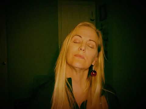 Lovely - Billie Eilish (Eve Selis cover version)