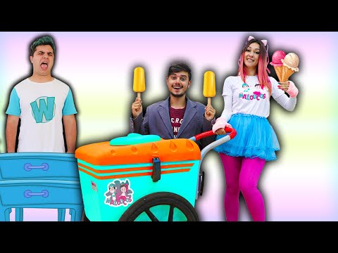 MALOUCOS FINGE BRINCAR DE VENDER SORVETE 5 - Maloucos Pretend Play Selling Ice Cream