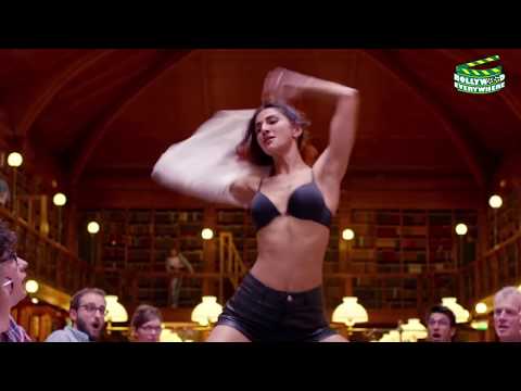 download lagu mp3 mp4 Naked Vaani Kapoor, download lagu Naked Vaani Kapoor gratis, unduh video klip Naked Vaani Kapoor