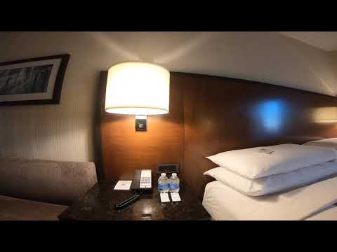 Houston Airport Marriott at George Bush International - King Guest Room Tour