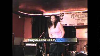 Amy Claro - Sunshine Machine (live)