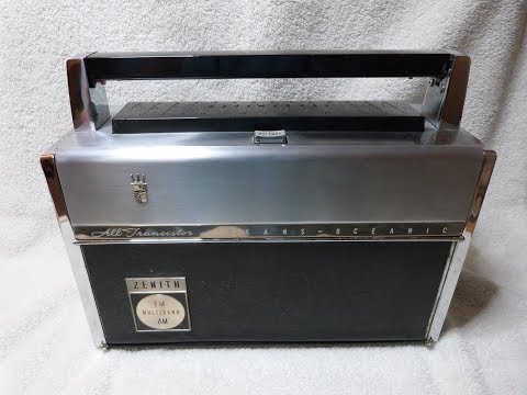 Zenith Transoceanic model Royal 3000-1 (1965, USA)