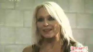 DaisyLang traines Doro Pesch for her fight against Michaela Schaffrath