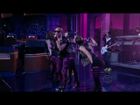 Keri Hilson ft Kanye West - Knock You Down HD [LIVE @ Letterman]
