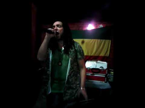 Joseph Lalibela  & o.b.f sound system  Babylon is filling na seção Zion gate  sound system Brasil