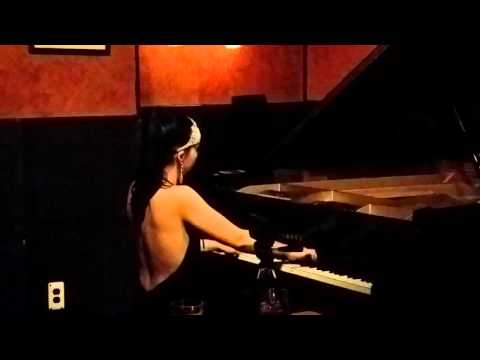 Tania Stavreva - Pianist EXTRAORDINAIRE!