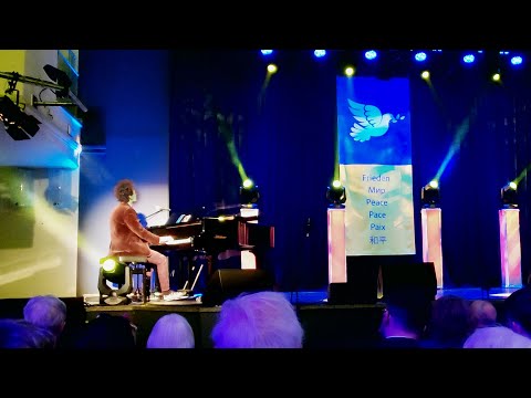 Piano Medley for Peace live in Berlin Marzahn – Thomas Krüger