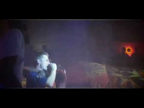 Braintax & Mystro - Live Performance (Don't Drag Me In) (2002)