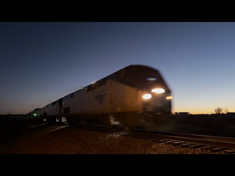 Amtrak's California Zephyr Cuts Through The Dawn Towards Denver, CO (12/3/22)
