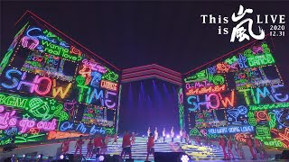 Kadr z teledysku SHOW TIME tekst piosenki 嵐 (ARASHI)