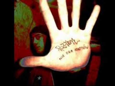 Przybył  - Z perspektywy wieku (gościnnie Ełson, Kacper)