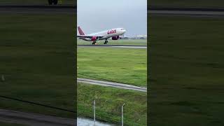 Download lagu Pesawat Terbang Lion Air Airbus A330 Mendarat di Runway 24 Bandara Soekarno-Hatta Jakarta mp3 Download lagu Pesawat Terbang Lion Air Airbus A330 Mendarat di Runway 24 Bandara Soekarno-Hatta Jakarta mp3