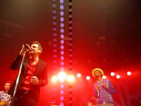 Keane ft. K'naan - Looking back at The Fridge