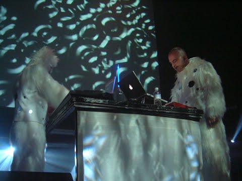 Coil – Mutek Festival '03 – Metropolis, Montreal, Canada (2003-05-29) [SBD #1a]