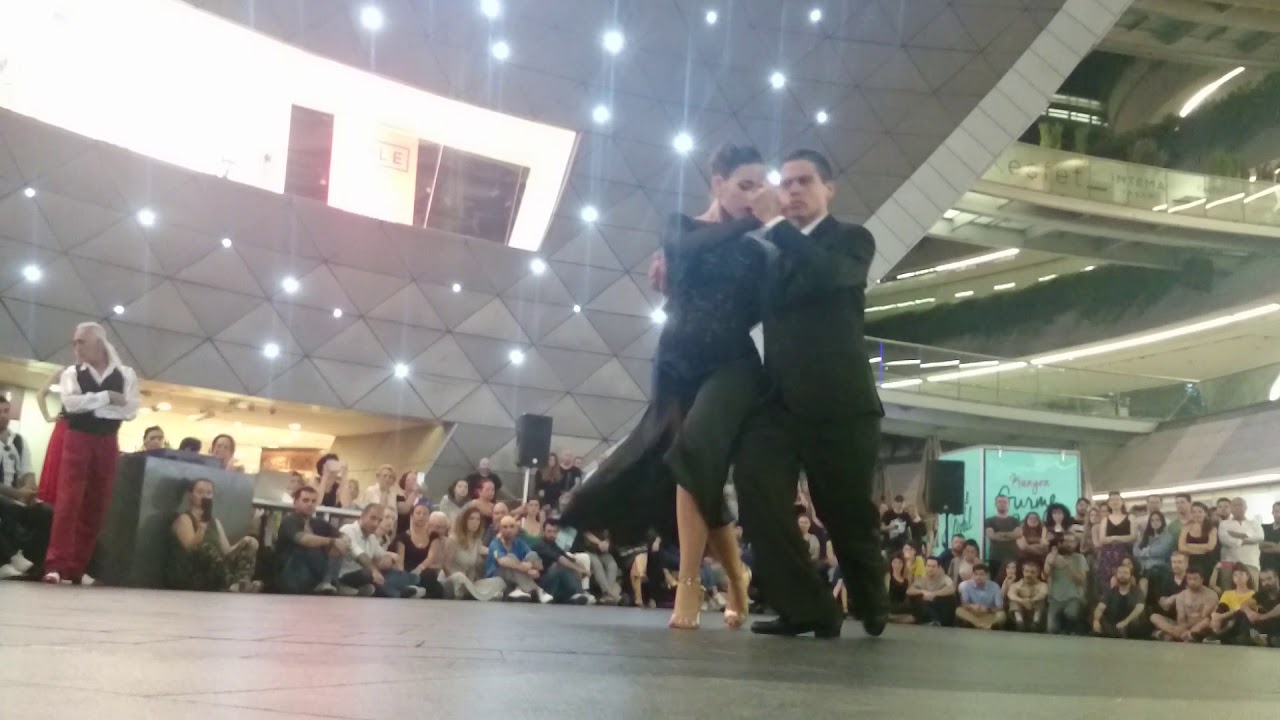 Alejandro Ferreyra & Fernanda Grosso. Tango Triste / A. Troilo & Su Orq Tipica. Kanyon Milongası.