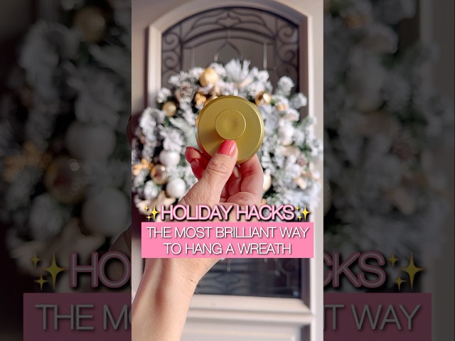 Vídeo relacionado con Colgador negro para puerta de corona, ganchos resistentes con ventosa para decoración de otoño, Halloween, Navidad, paquete de 2 ganchos de corona fuertes y reutilizables, letrero de bienvenida