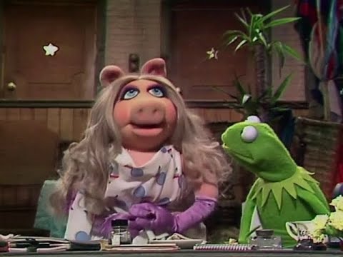 The Muppet Show - Kermit fires Miss Piggy