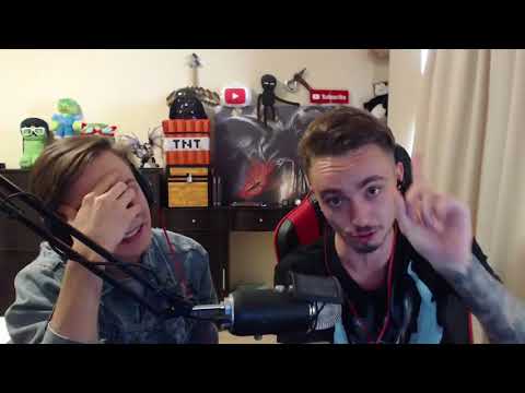 РЕАКЦИЯ НА МОЁ САМОЕ ПЕРВОЕ ВИДЕО МАЙНКРАФТ! ПОВТОРЯЮ СВОИ СТАРЫЕ ВИДЕО ЧЕЛЛЕНДЖ