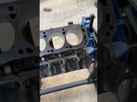 Ford 351W roller cam retrofit kit. Comp Cams kit SK35-427-8 and kit 31-1000.