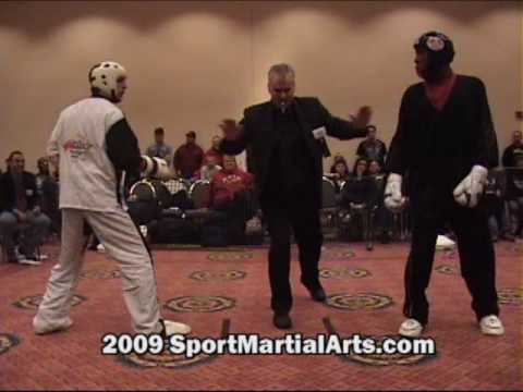 Cass Sigmon v Leon Jefferson - Boys SuperHW Continuous sparring - 2009 NBL Supergrands
