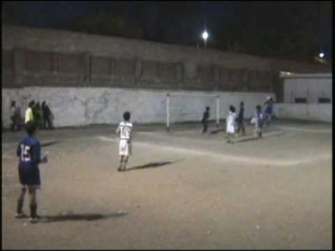 Lorenzo Fernandez convierte un GOLAZOOO a Rincón de Carrasco 10 Mayo 2009