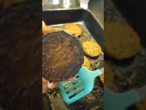 Thyme and Table pots and pans don't burn!  #trending #review  #cooking