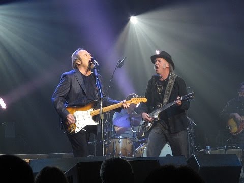 Neil Young and Stephen Stills - Mr. Soul - Light Up The Blues Concert in Hollywood, CA 4-25-15