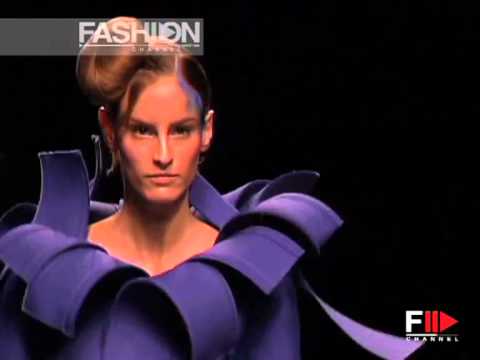 "Devota y Lomba" Autumn Winter 2010 2011 Madrid 2 of 4 Pret a Porter by FashionChannel