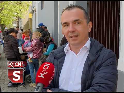 Podela paketa u Crvenom krstu Šid