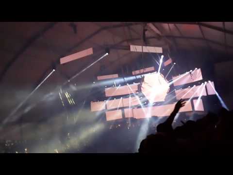 Alesso -  Tear the roof up @Namless Festival 2016