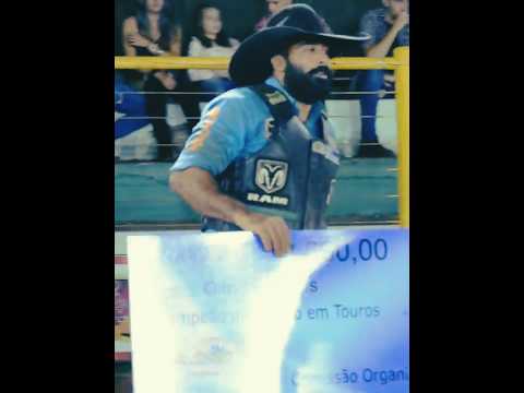 Magno Alves X Touro Baila Comigo - Cia Paulo Emílio Campeão do rodeio de Ouro Verde do Oeste-PR 2019