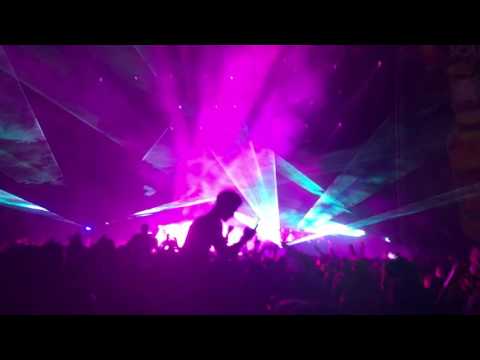 Martin Garrix - Don't Look Down (Sandcastles Mashup) (Arenal Sound 2017)