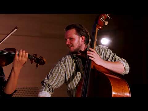 Godalkanje - Ceardas in G, Ceardas in Gm, Közjáték