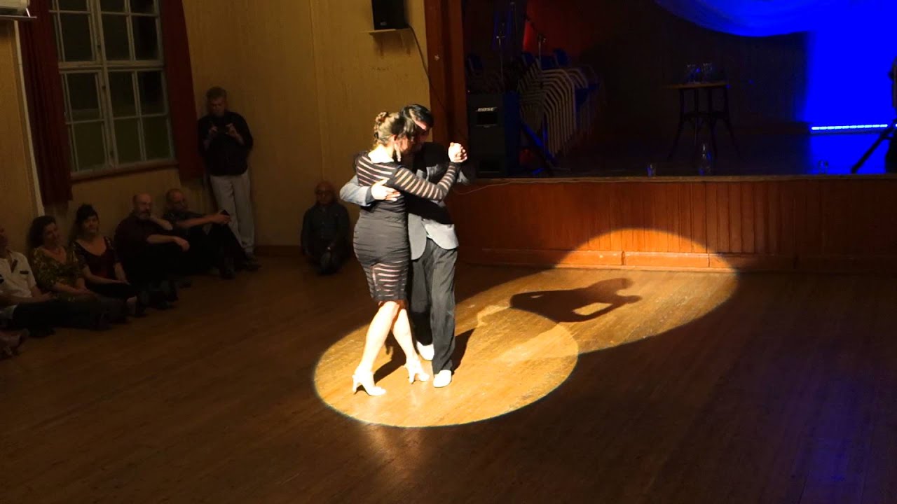 Video thumbnail for Anna Sol & Aldo Velásquez, Una Fija, Carlos di Sarli, Ås, Feb 2015