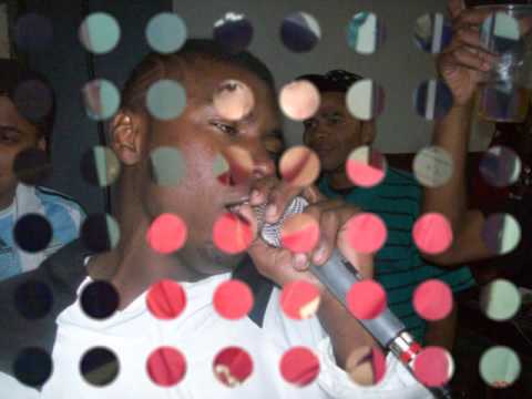 MC BOY DO CHARME E NEGUINHO DO CAXETA MEDLEY NO BAILE DA A.G.B