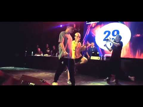 Minutazo de Dani vs Dtoke - FMS - (Desde el publico)