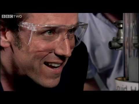 Ben Miller experiments with superfluid helium - Horizon: What is One Degree? - BBC