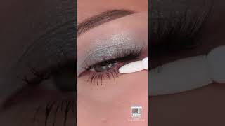 RED CHAMBER - Featherlight Eyeshadow Palette - 3